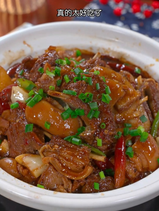 红烧羊肉这样做软烂入味,不腥不膻,天冷来一锅真的太满足了