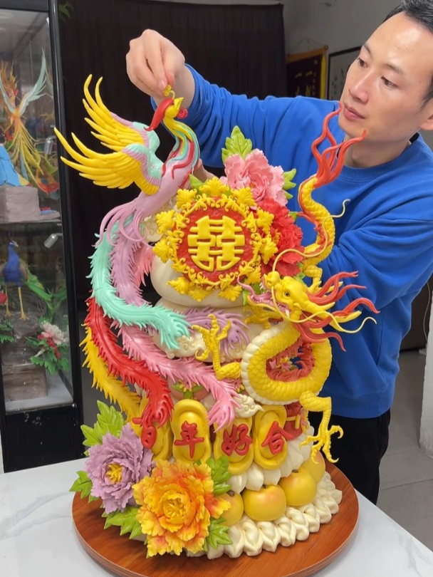 今天制作一套高端花馍龙凤呈祥,可以吃可以看 大气美观!