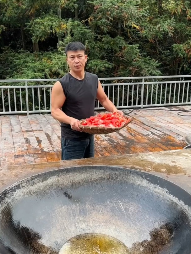 今天做土豆番茄牛腩豆腐鸡蛋南瓜汤