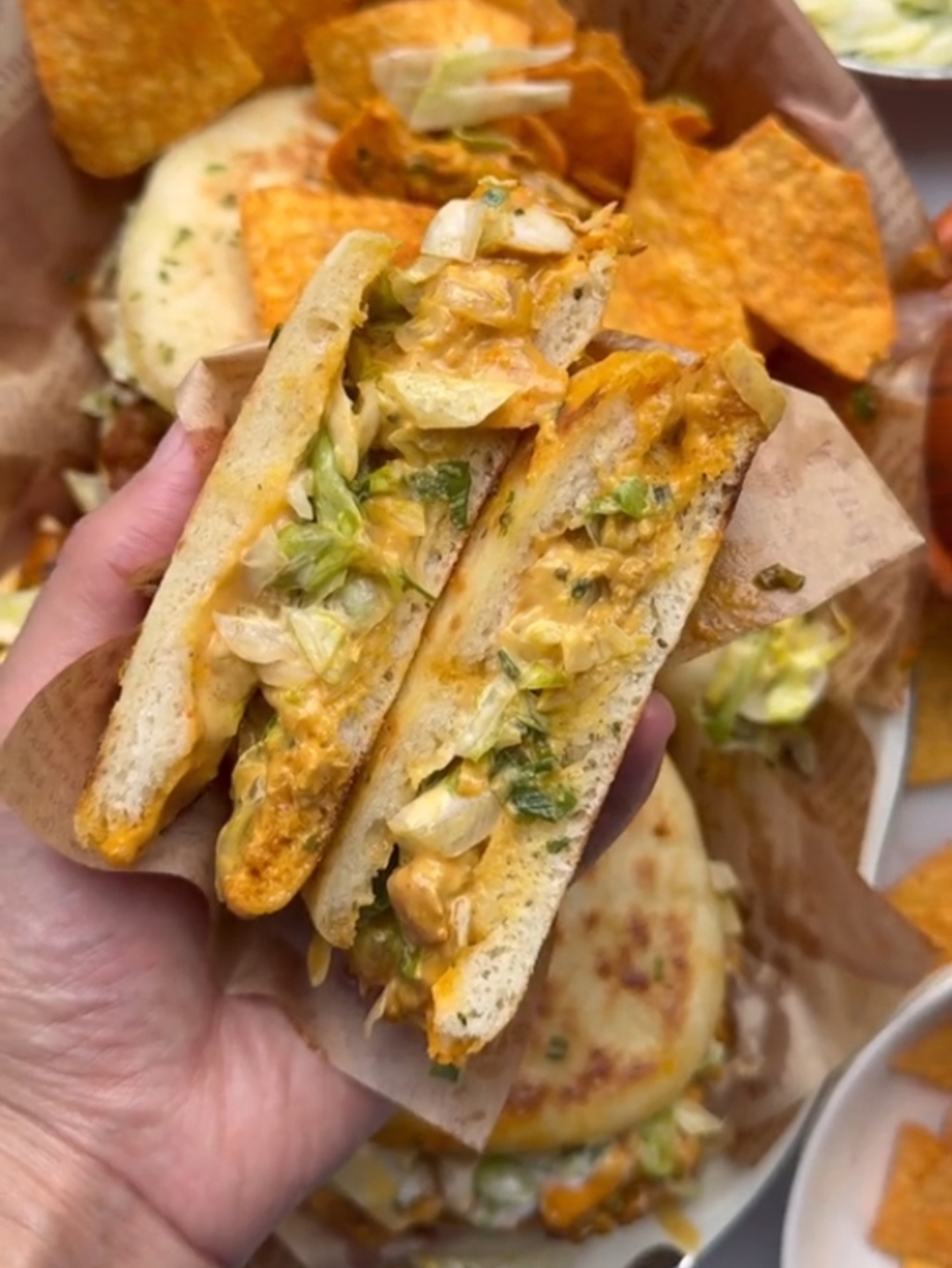 舌尖上的诱惑:自制鸡肉咖喱锅饼,简单又美味!