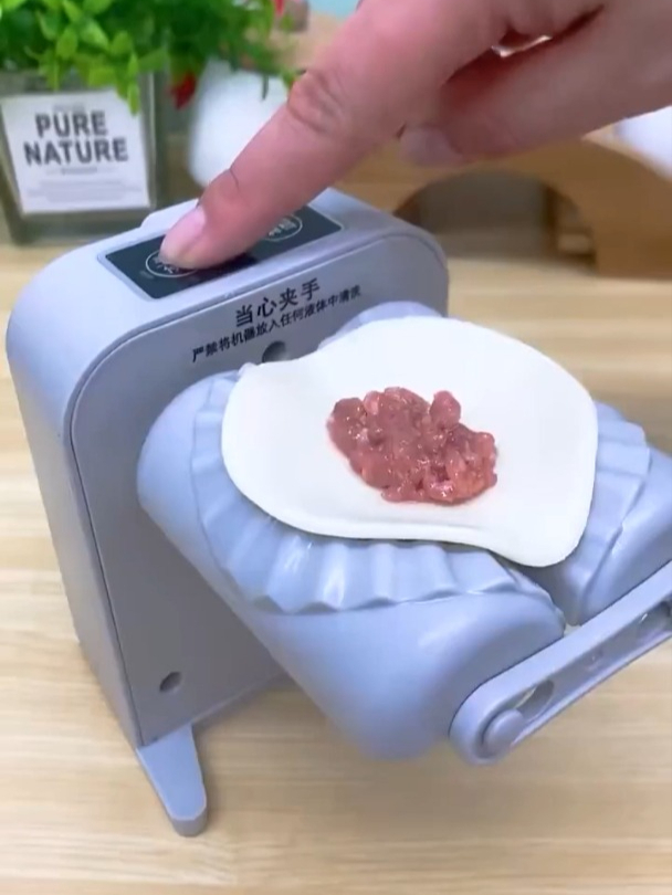 新款压饺子皮神器家用包饺子包包子模具水饺擀面皮工具小型压皮器