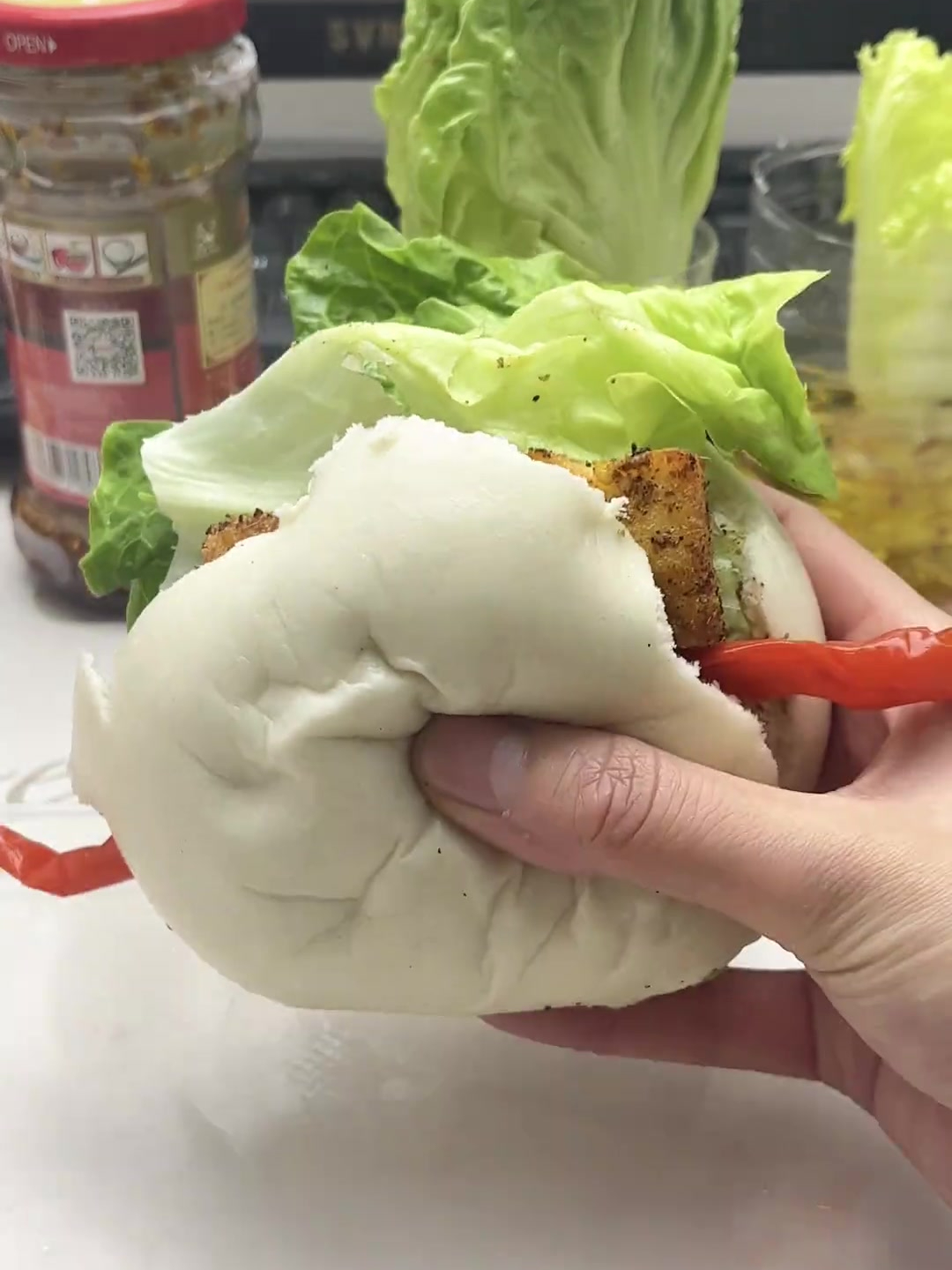上班带饭第6天,今天居然吃上了鱼豆腐,这搭配太好下馒头了