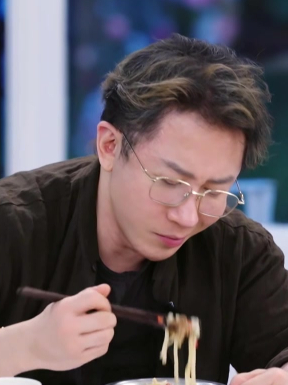 翟潇闻版土豆牛肉盖浇面,刘谦一口被种草:太赞了!丨中餐厅8
