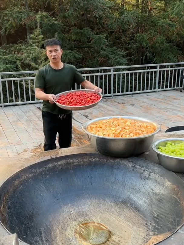 今天整锅水果沙拉