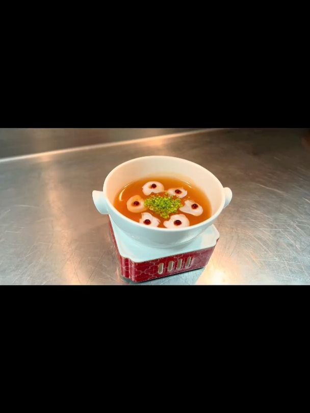 新款糟卤薄荷乌鱼蛋汤,全新的口味搭配!