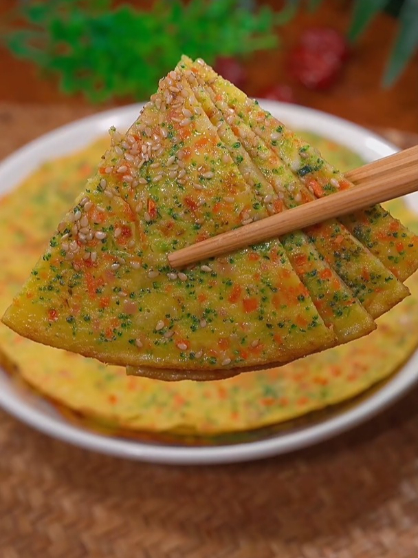 天气冷了,早起五分钟给孩子做个蔬菜饼,简单好吃又营养