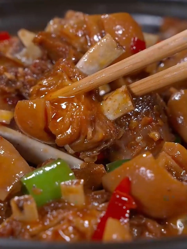 像我这样炖的羊肉和豆腐一样嫩,不膻不柴,软烂入味