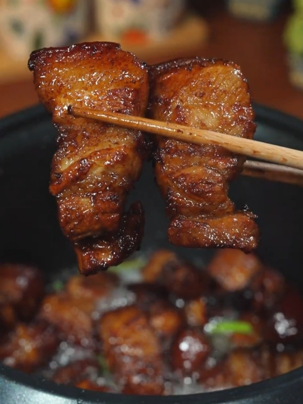 五花肉像我做道五指毛桃盐焗五花肉,咸香入味肥而不腻