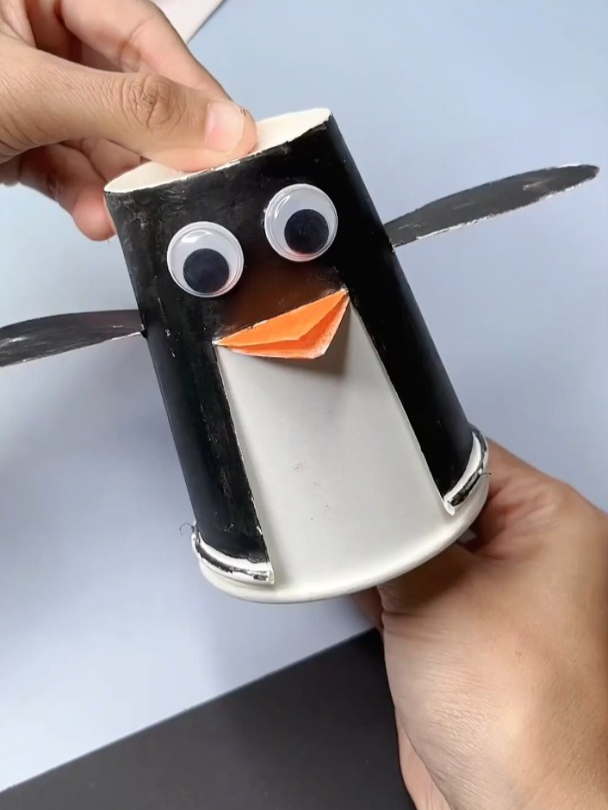 一家人做的创意纸杯动物亲子手工diy