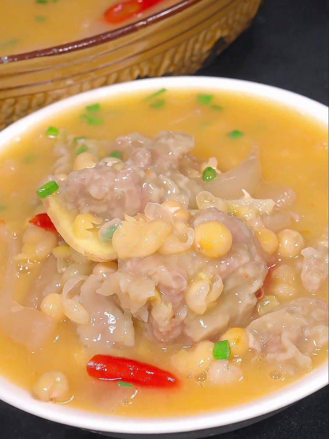 酸萝卜豌豆滑肉汤,做法简单,味道好