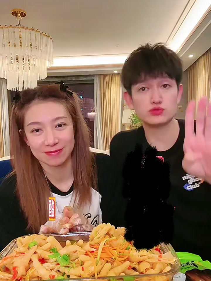 脱骨侠无骨鸡爪:酸辣有嚼劲,肉厚真好吃