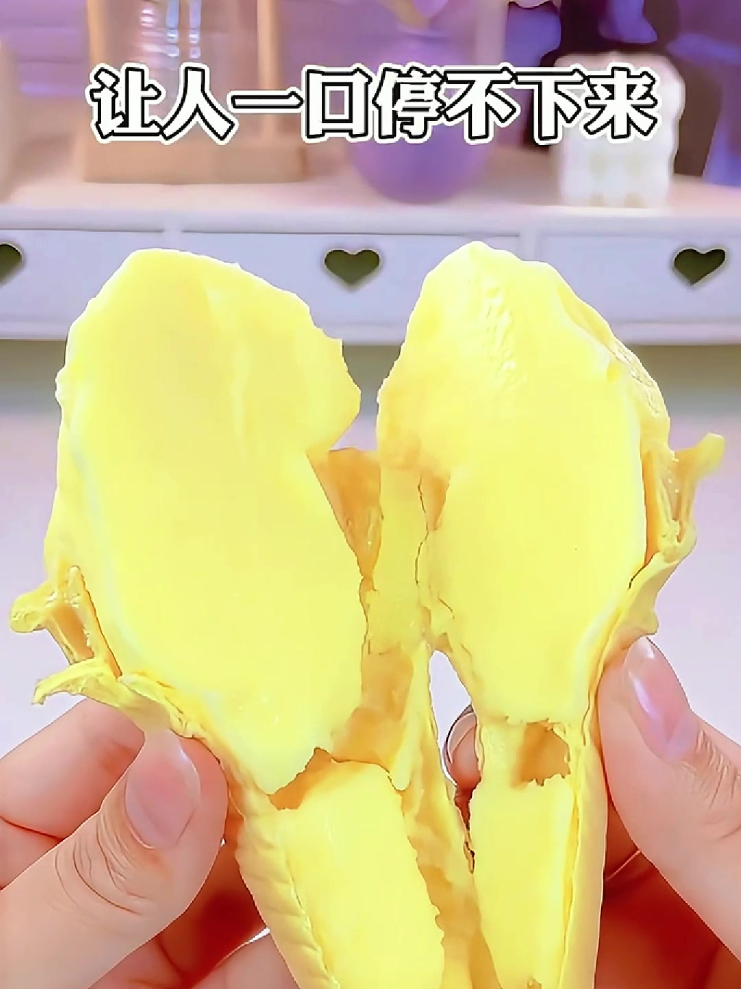 我看是谁还没吃过可以手握的蛋筒冰激凌!