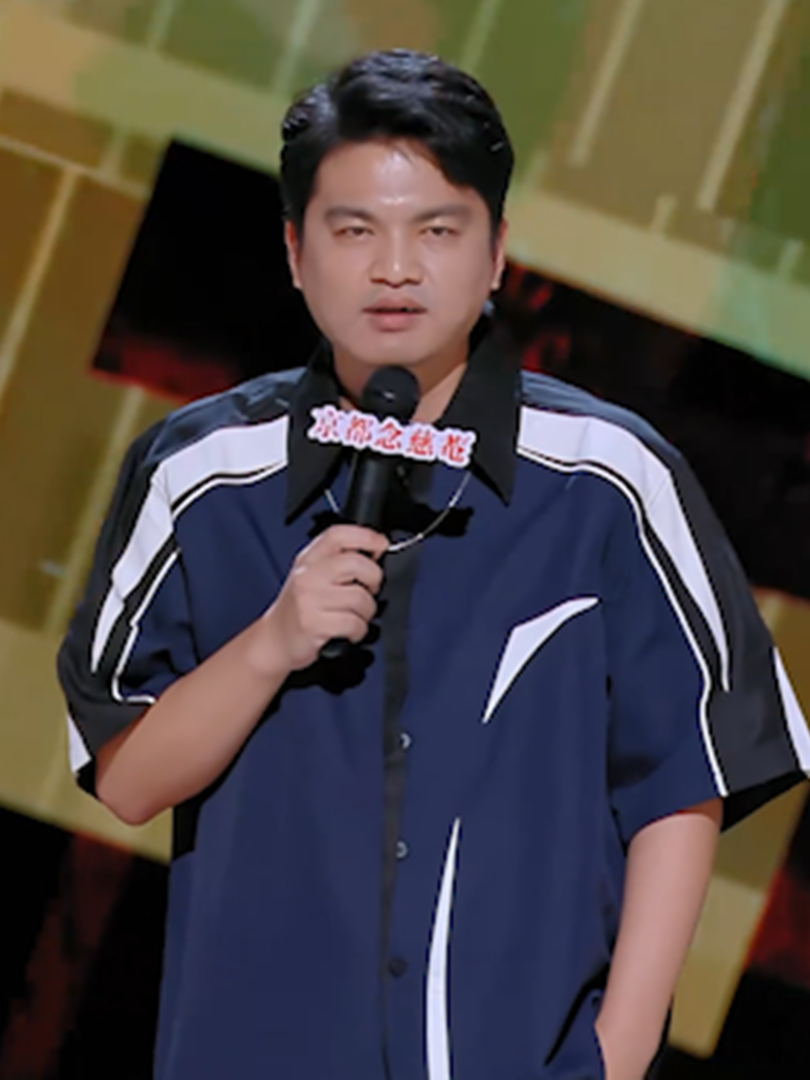 小罗吐槽装逼朋友,看英语电影不开字幕,宛如在听听力丨喜剧之王