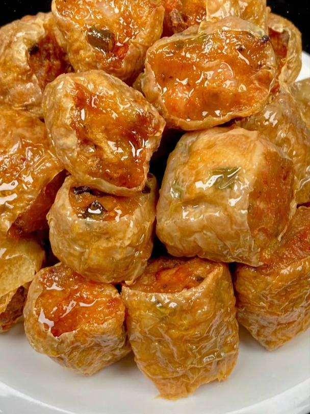 逢年过节必备的八种腐皮肉卷家常做法,每一道都是节日的味道