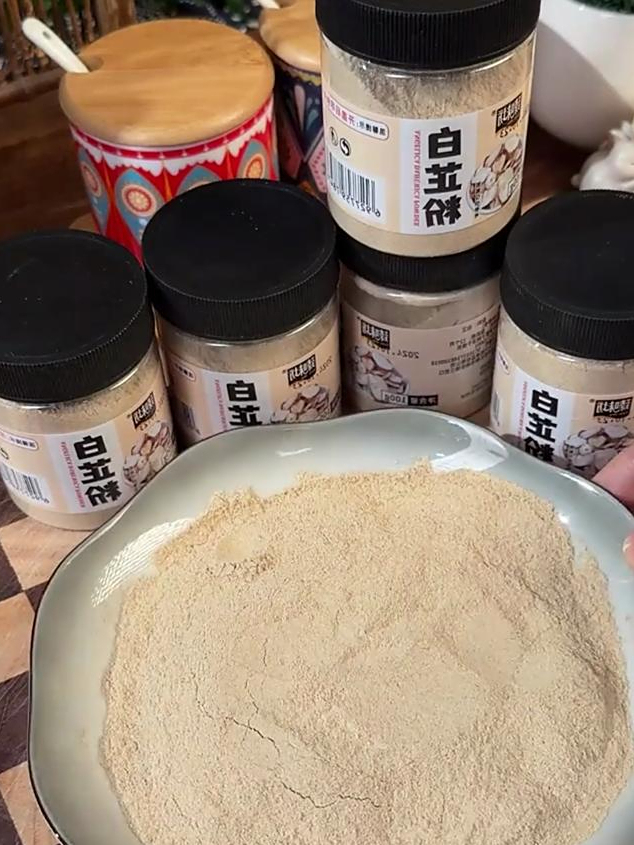 解锁炖肉新境界!白芷粉:让肉香四溢的神奇调料!