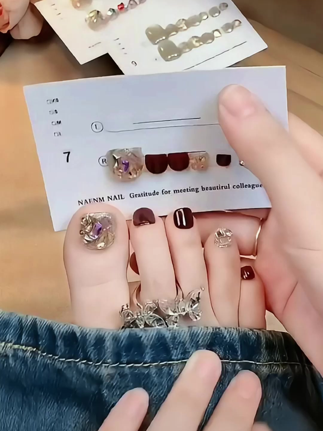 想要显白就选车厘子红!