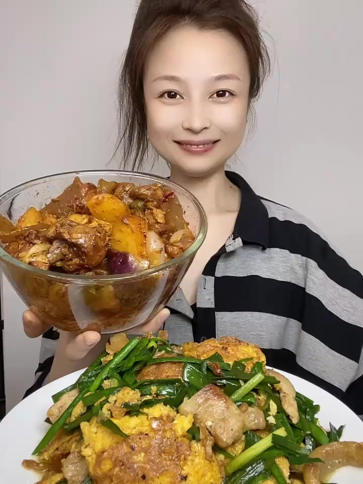美食吃播:韭菜炒鸡蛋,黄焖鸡盖饭