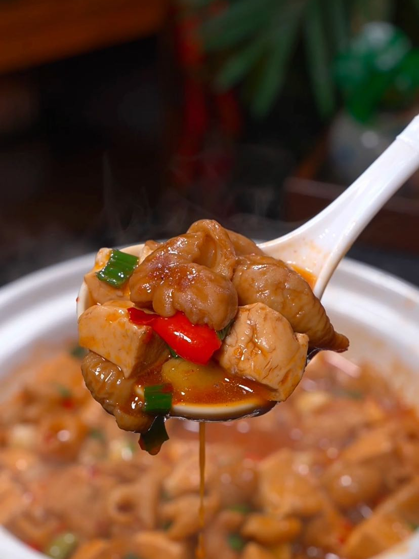 肥肠炖豆腐的家常做法