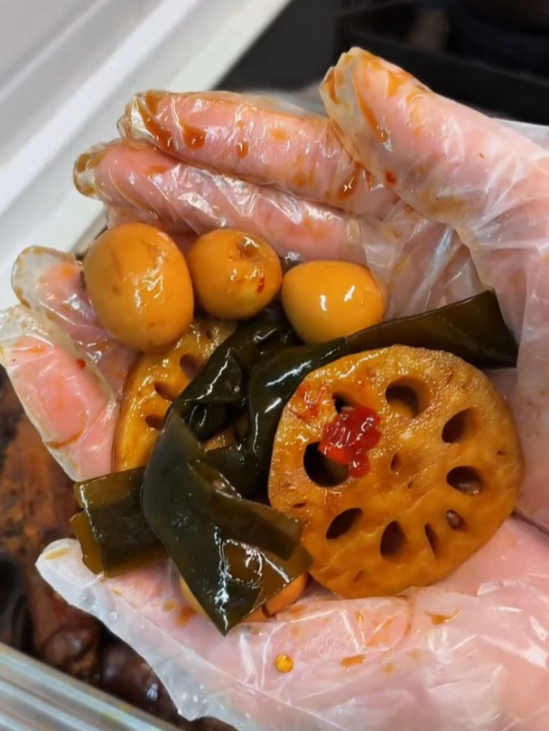 卤鸭货了,麻麻辣辣巨好吃!