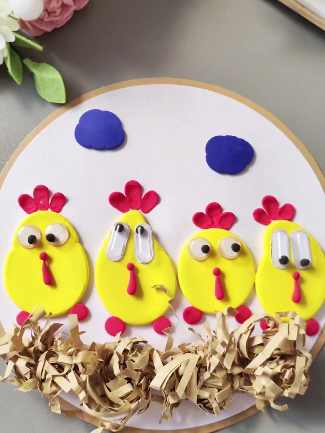 做个橡皮泥小鸡