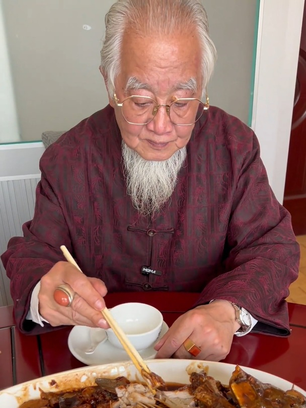 天津蓟县柴火锅炖水库鱼