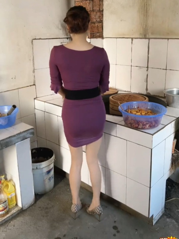 义乌小伙发明“煎鱼铲”火了,能当夹子还能当铲子,方便又实用