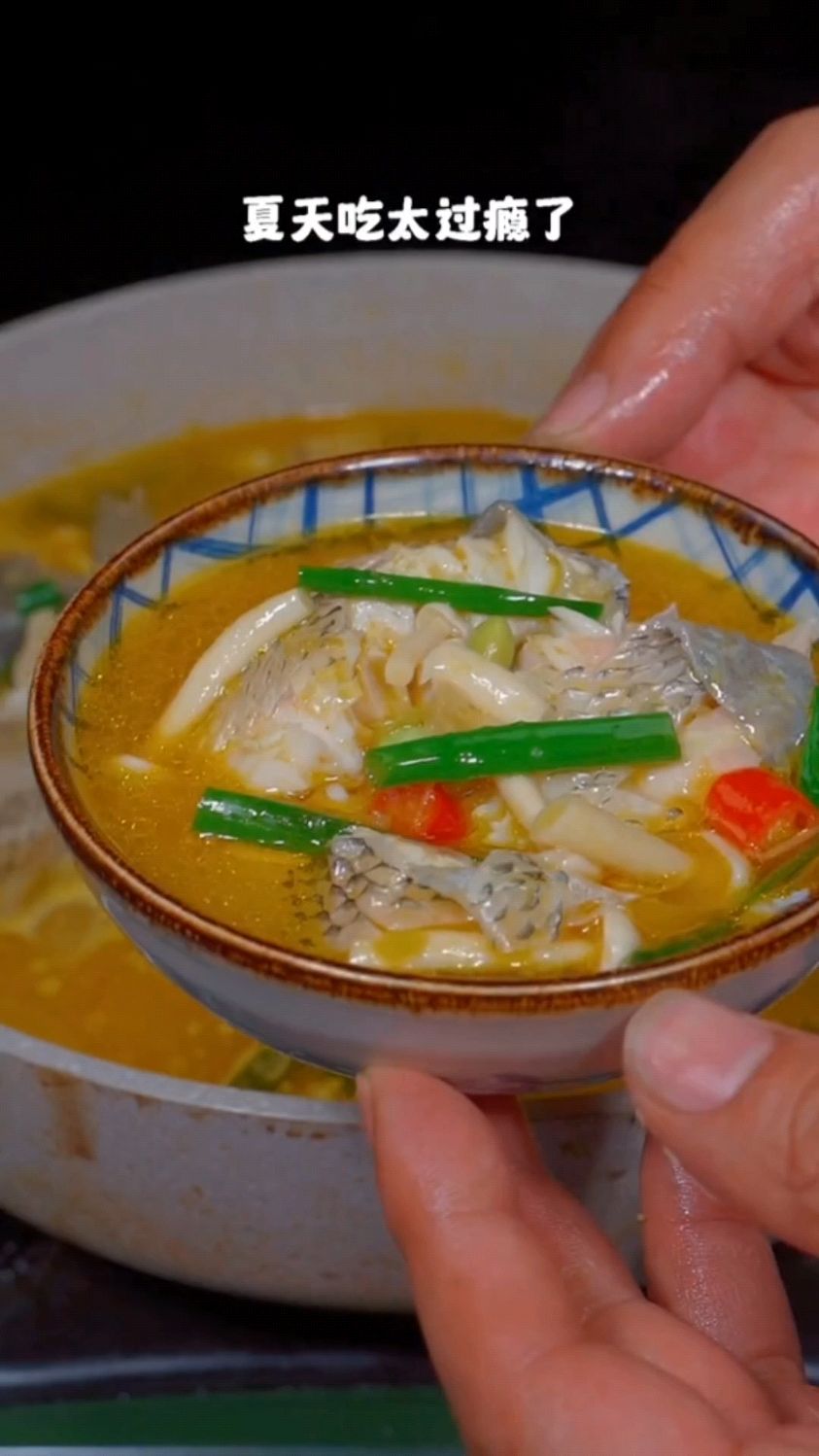 酸汤鲈鱼的家常做法
