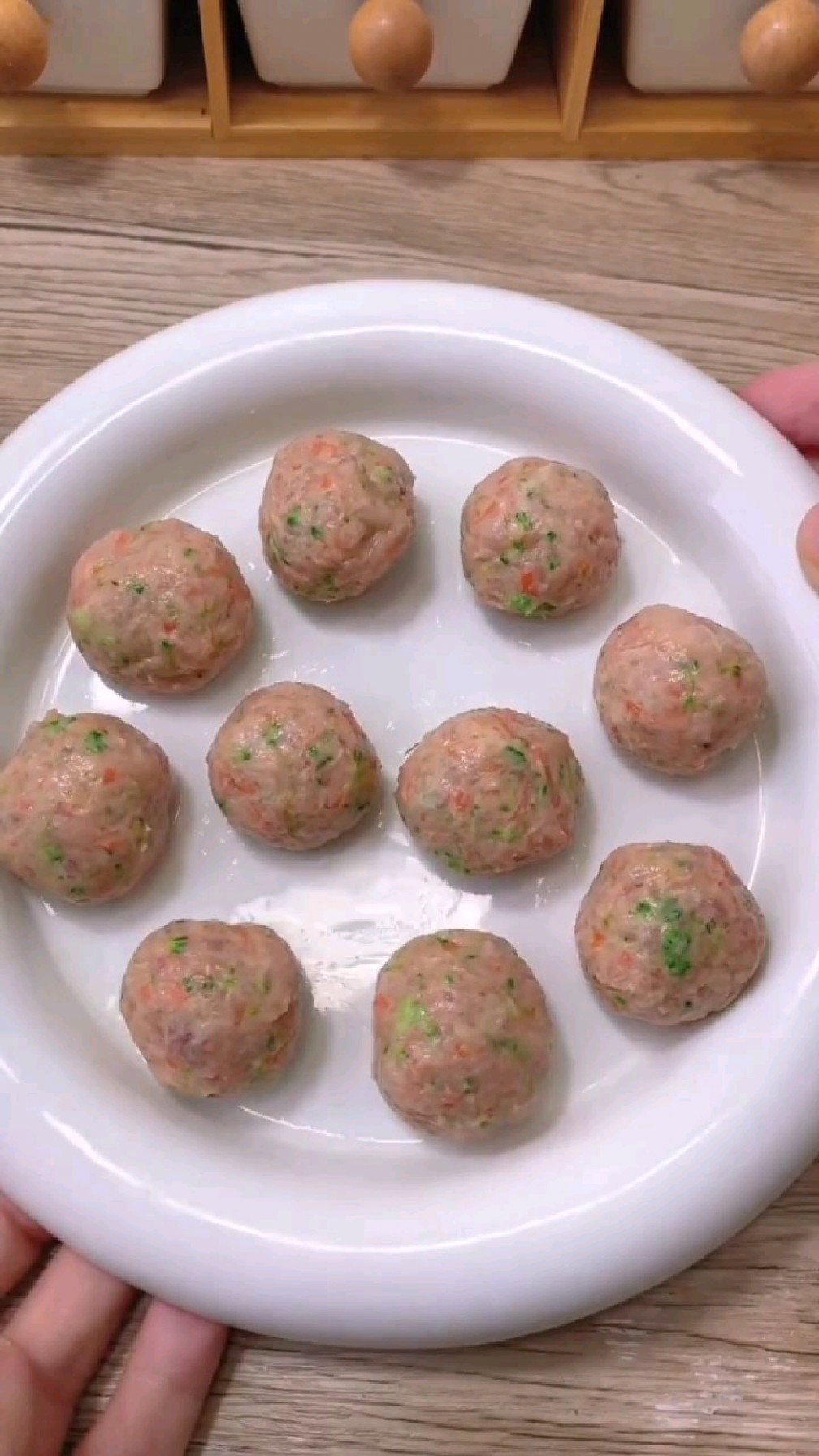这样的蔬菜猪肉丸子家人都爱吃