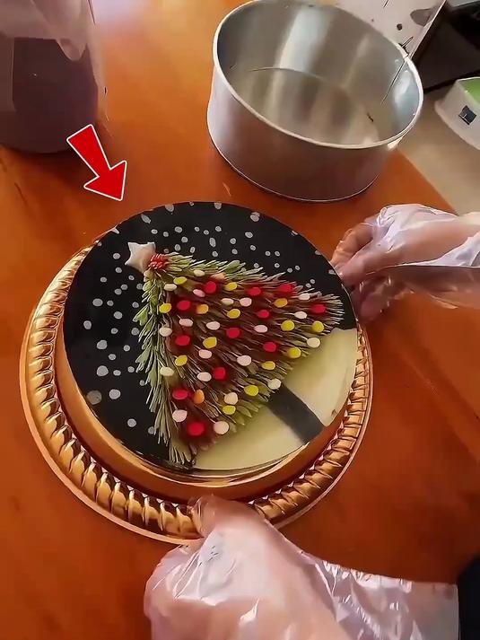 #AI中国年我的春节故事# 你觉得这样的蛋糕有创意吗