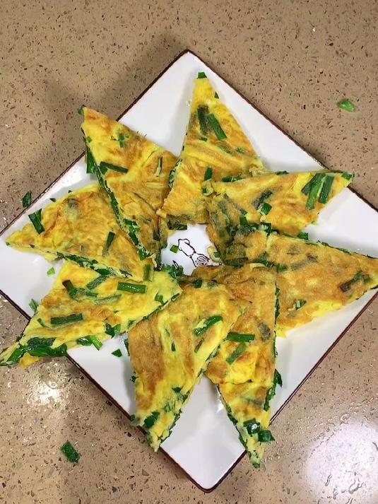 韭菜煎蛋很多人都做不好 主要是几个要点没把握好 教程来啦