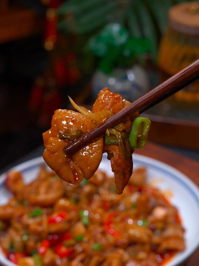 酸菜炒肥肠的家常做法