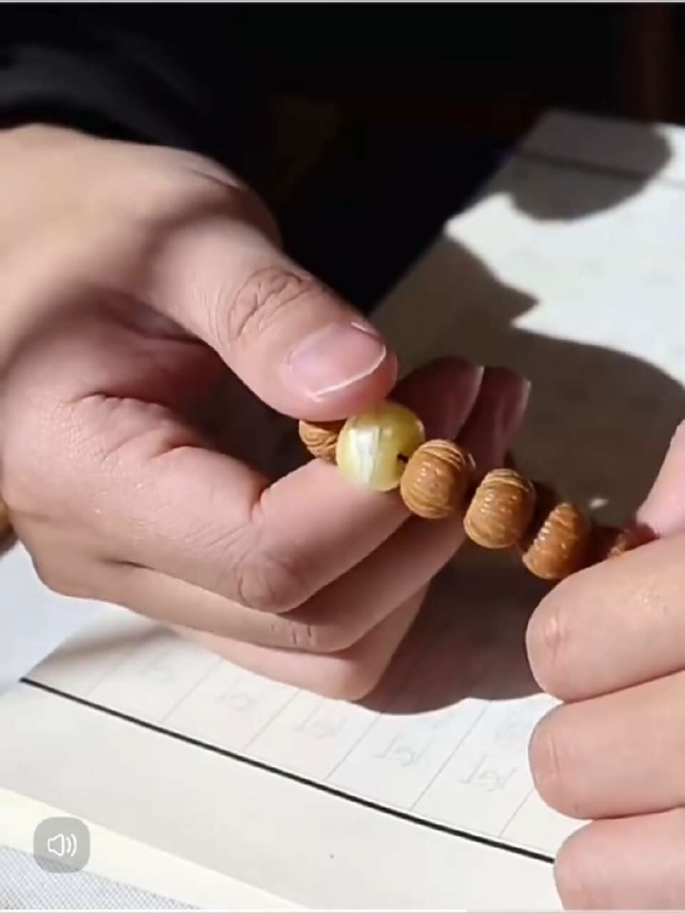 原矿俄料蜜蜡墩子单珠隔珠厚面包圈琥珀饼子顶珠配珠手串diy配饰