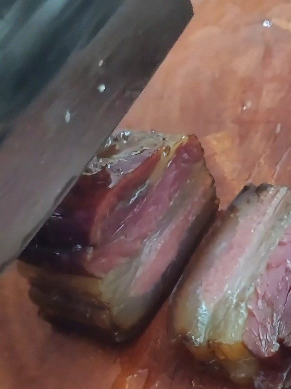 用心制作的烟熏腊肉,保留最天然的美味!