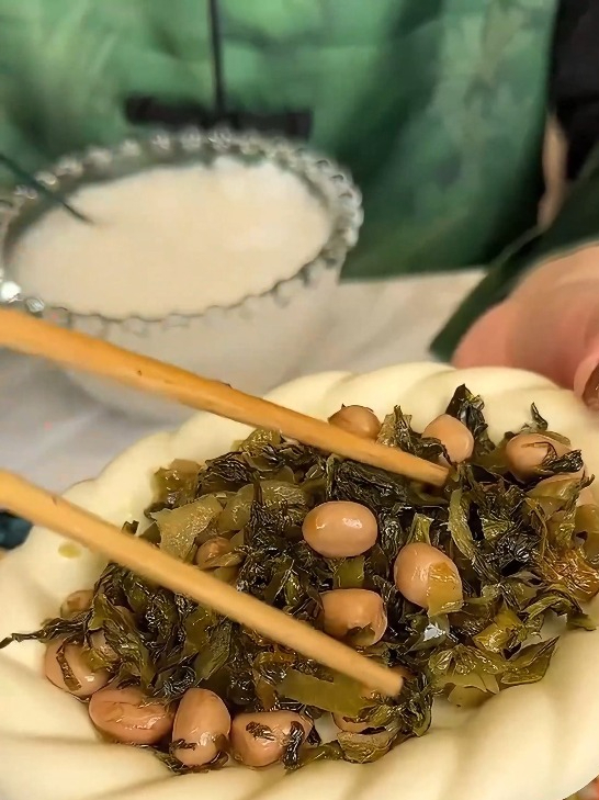 中老年人专属的下饭神器,梅菜花生,传统与创新给你的味蕾新惊喜