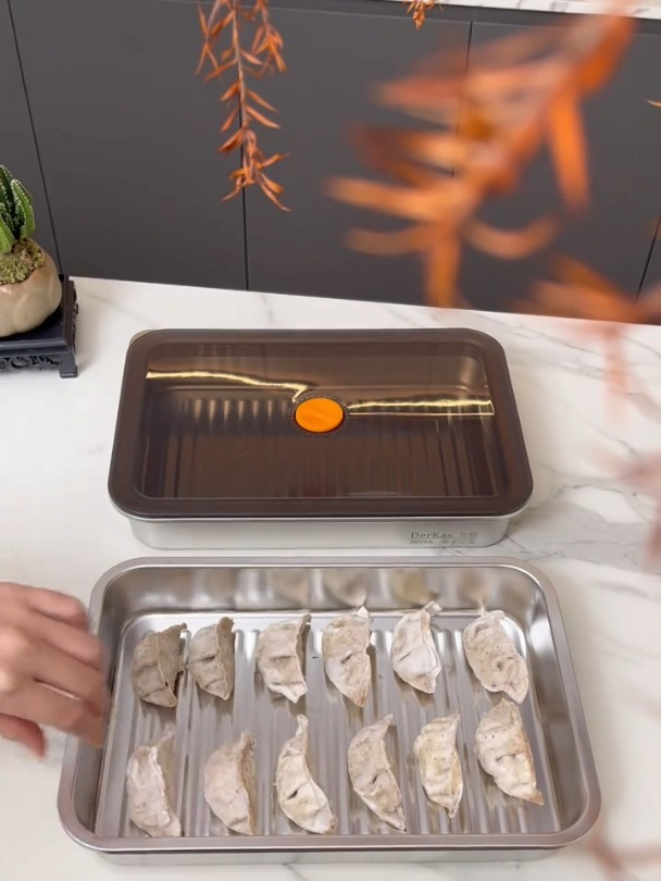 饺子盒还得是不锈钢的,316材质耐冷耐热,放冰箱不粘底还不串味