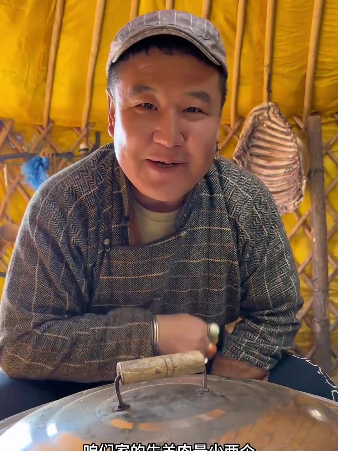 今天吃牛肉肠,我煮肉出来不放姜葱蒜,照样香喷喷的