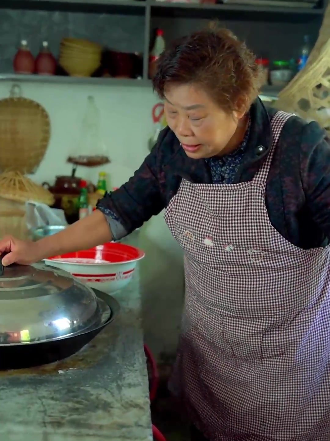 今天的牛肉不炒了,做个香辣凉拌牛肉来吃