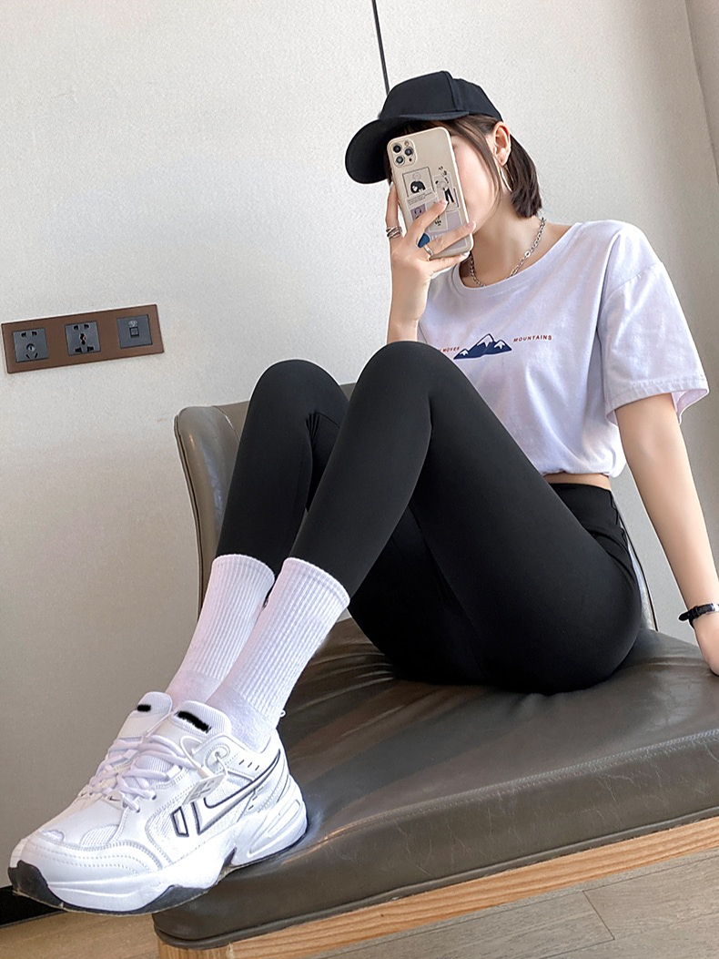 不穿一次鲨鱼裤,都不会知道鲨鱼裤穿了这么显腿长!