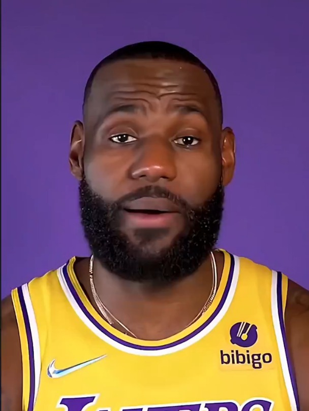 分享一张詹姆斯60帧动态壁纸