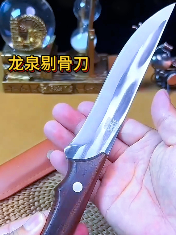 什么材质的剔骨刀最好,龙泉高钢锻打分割刀,坚固耐用 吃肉刀