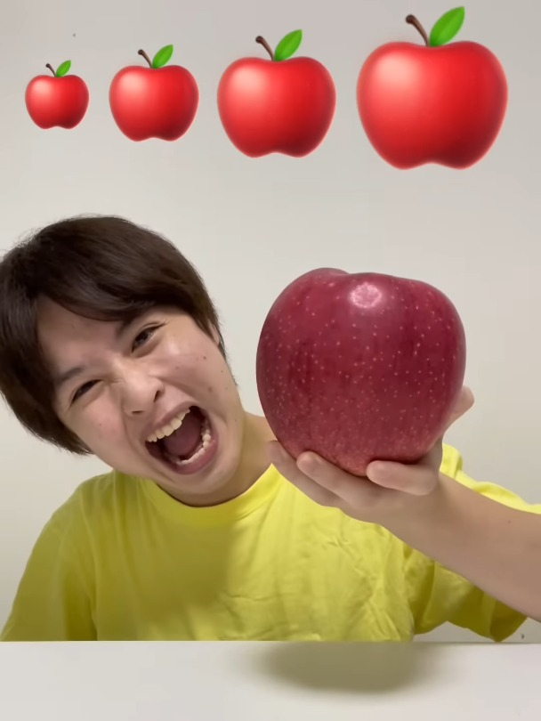 试吃emoji表情包与大苹果!