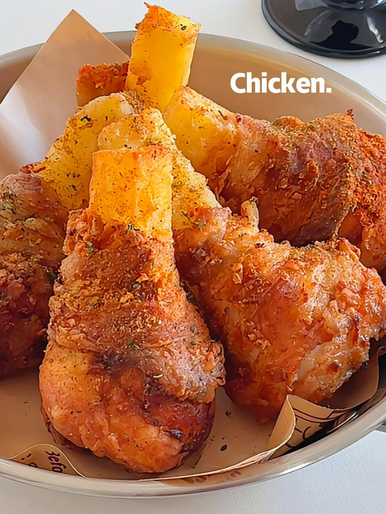 年夜饭菜谱,薯骨鸡腿薯条+炸鸡,嘎嘎香