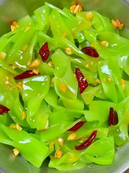 春节大鱼大肉吃过了八道经典凉拌菜