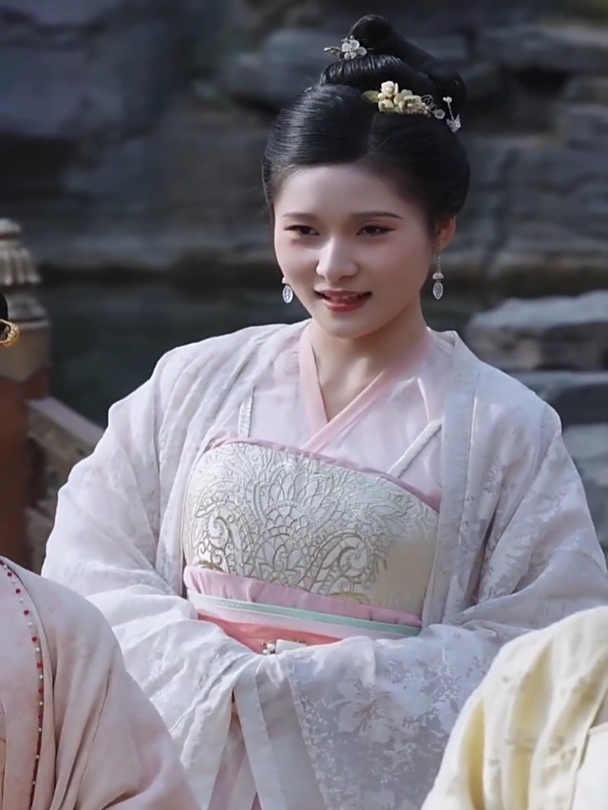 登凤台:女人和帅气的世子成婚,这也太甜了吧!