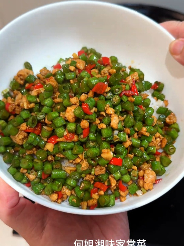 今天这个盖码饭,把家里人都吃撑了,主要味道太好吃了