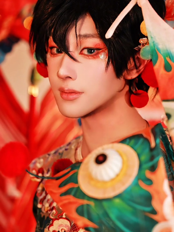 挑战用非遗文化打开中国新年——鱼灯拟人妆容