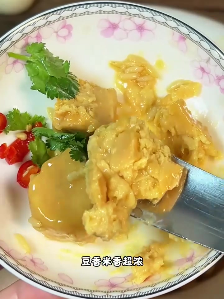 可惜你不是福建人,不懂国圣米酱豆腐乳配白粥有多好吃!