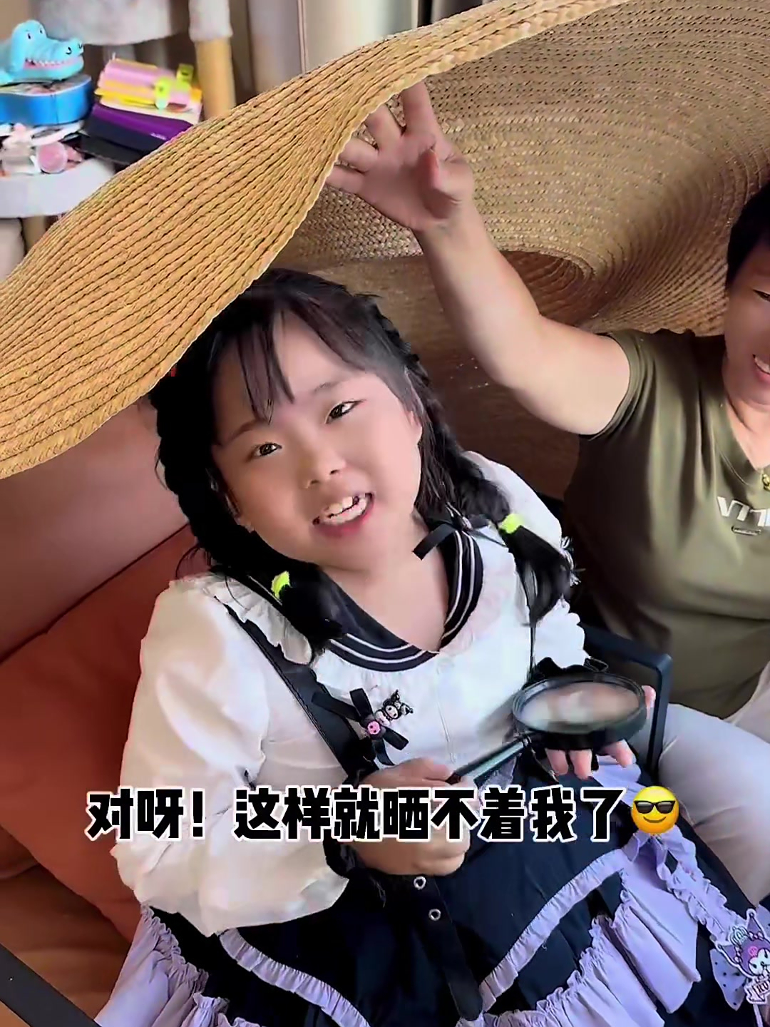 戴着2米长的大帽子去赶海竟然抓到魔鬼鱼