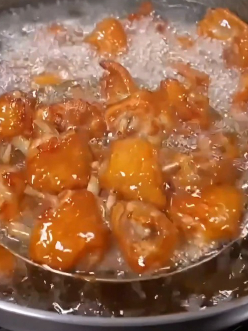 丁点儿川味干锅酱,点燃你的美食梦想,让美味触手可及!