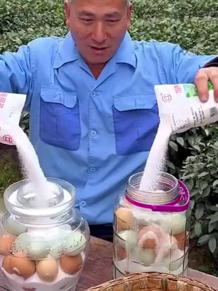 在家腌鸡鸭鹅蛋只需要记住我这个方法